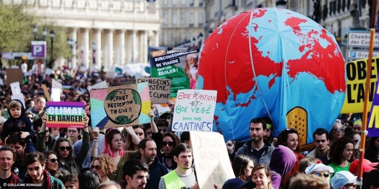 Tribune : pour un enseignement supérieur à la hauteur des enjeux écologiques