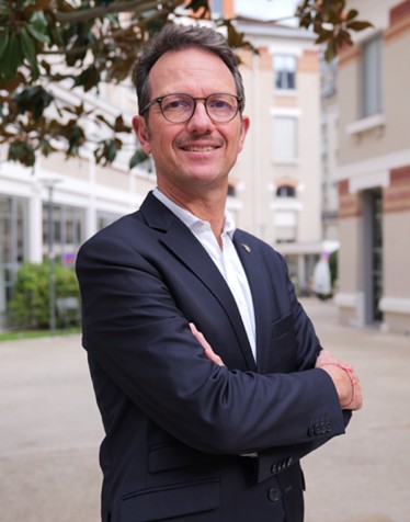 L’IA générative au service de l’ingénieur augmenté : une révolution pédagogique à l’ECE